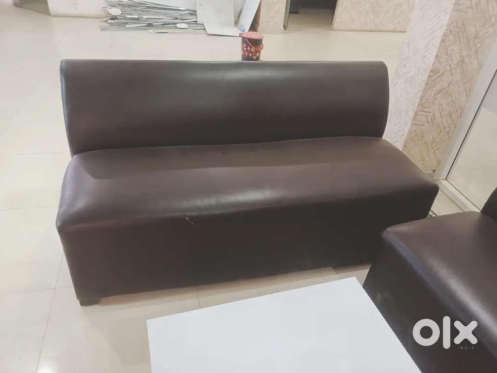 Fully furnished 3cabin reception area waiting hall other working cabin