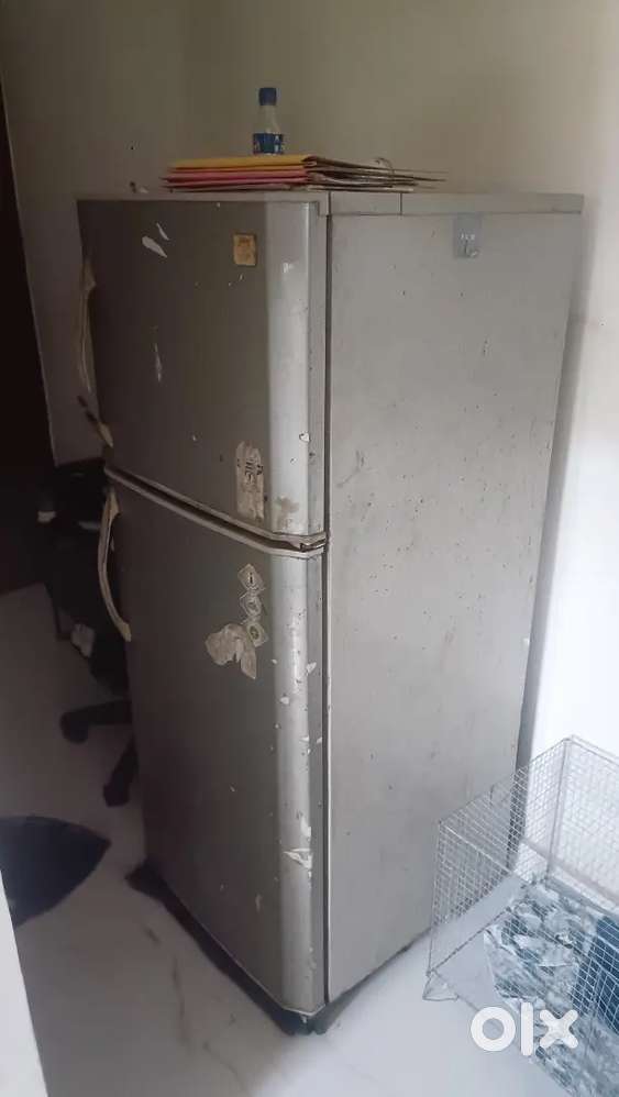Double door fridge