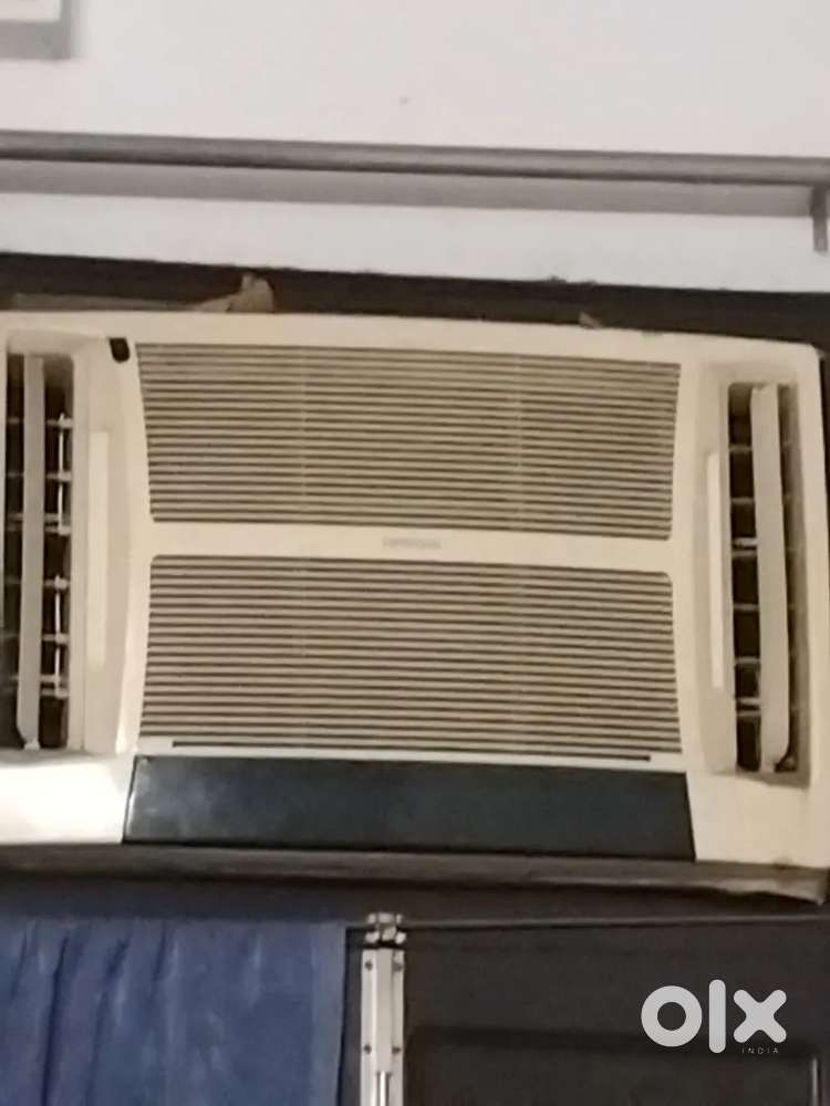 Window ac Hitachi brand