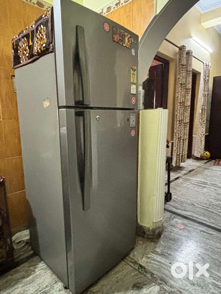 LG 285 Litre Fridge - Excellent Condition