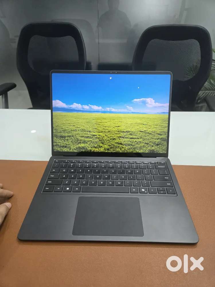 Microsoft Surface Laptop 7th edition