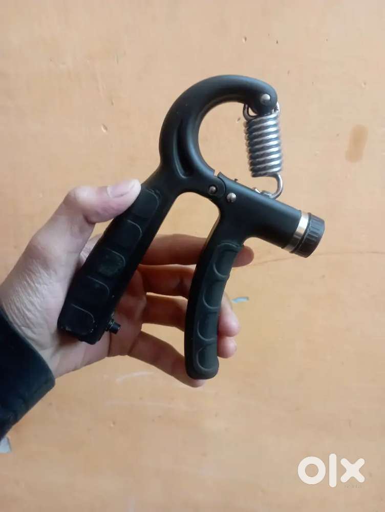 Hand gripper