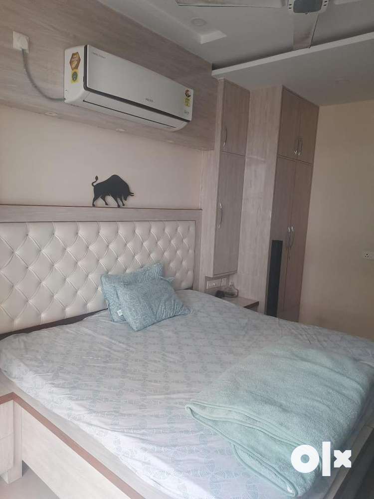 3bhk U.G floor fully furnished available for rent