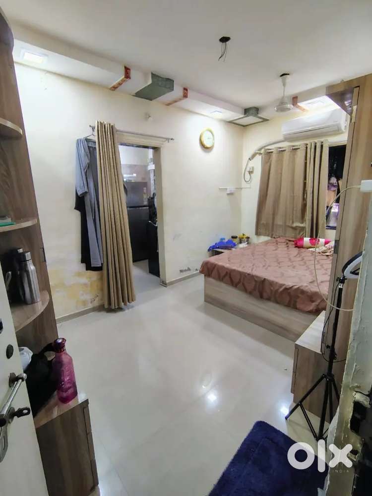 1 rk flat available for sell near by station