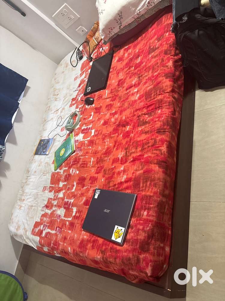 Platform bed