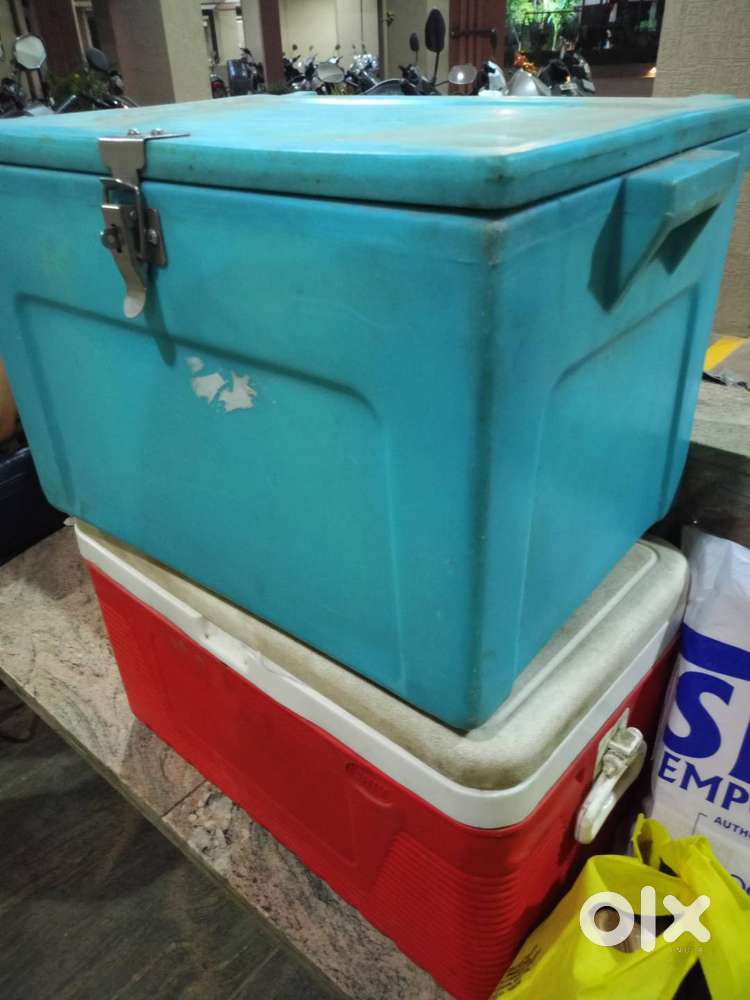 2 Cool box for urgent sale