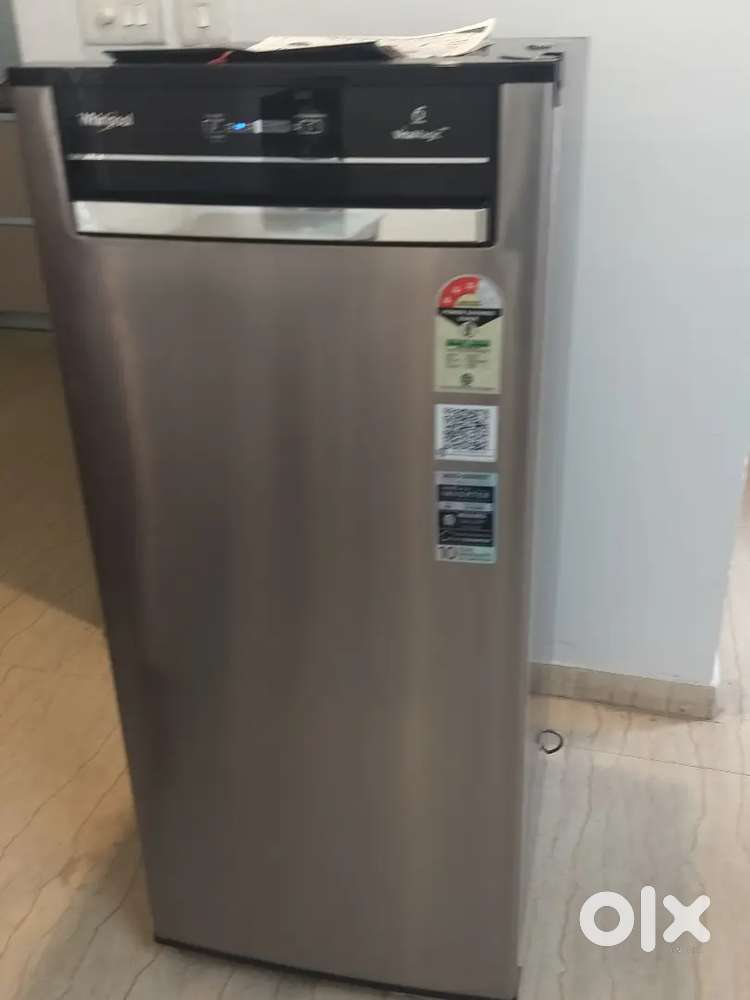 Whirlpool VitaMagic Refrigerator, single door, Auto Dfrost,  200 Litre