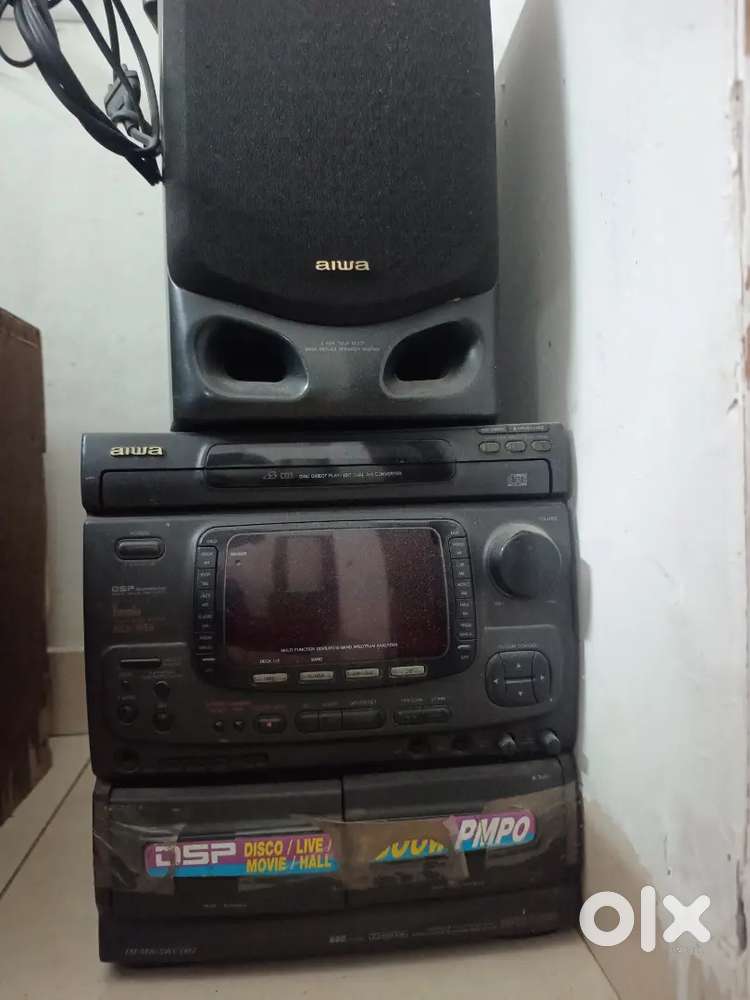 Aiwa woofer with amplifier