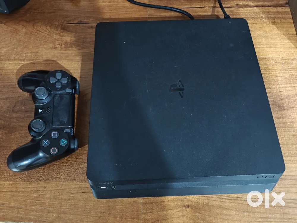 PS4 (PlayStation 4) 1TB - Cleaned and thermal paste changed