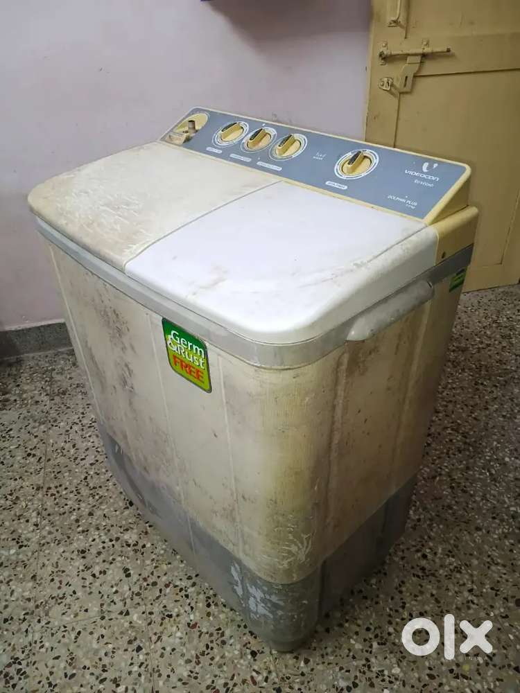 Semi automatic Videocon 7kg washing machine  Rs 950