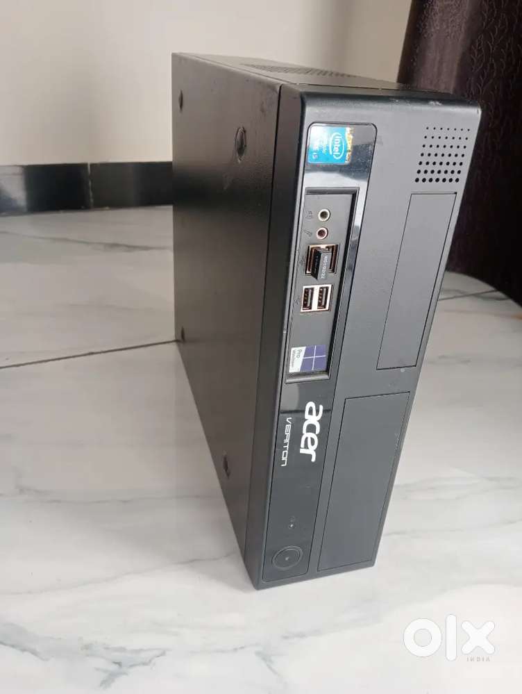 Acer PC with mouse and keyboard