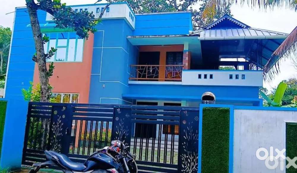 House near Cherthala St Michael's college  4 BHK