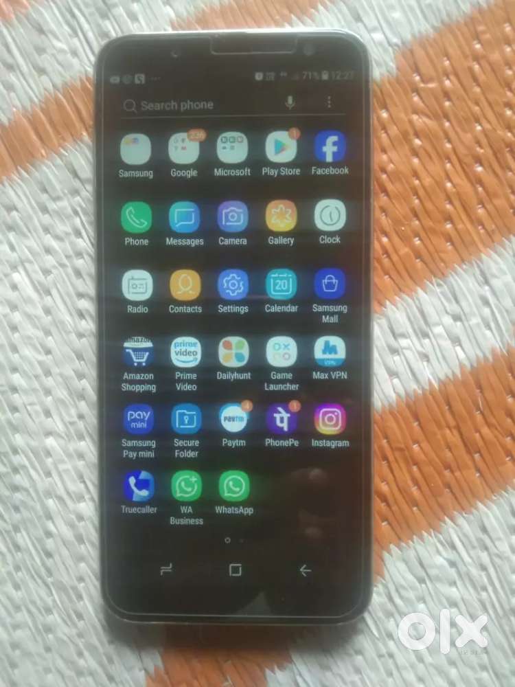 Samsung j6 4/64 urgent sale good condition