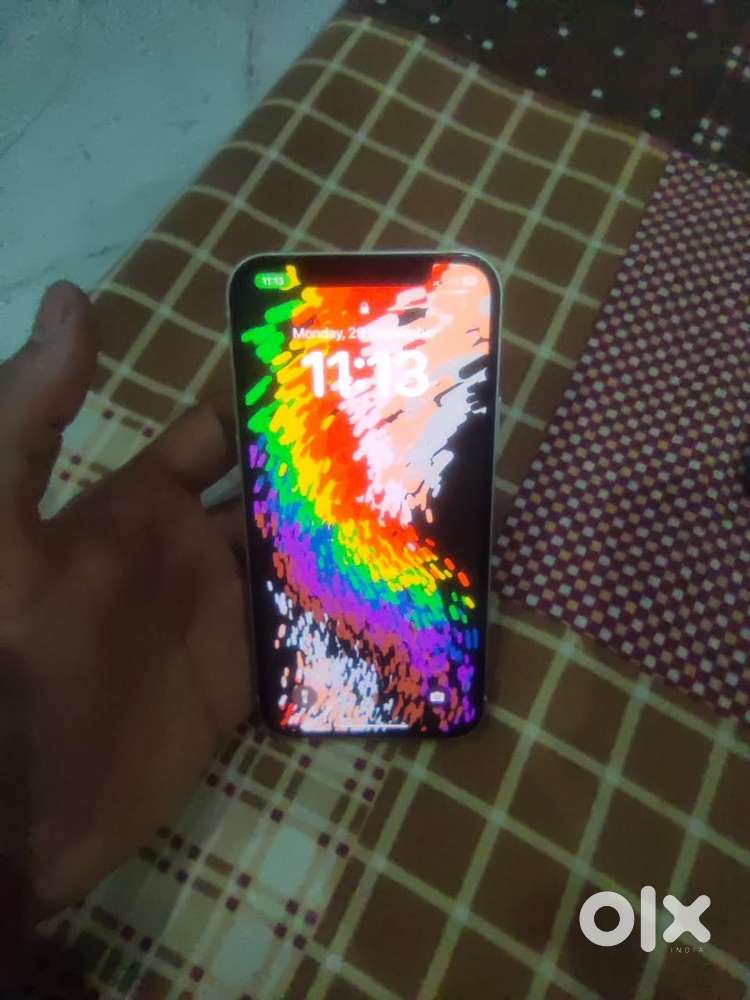Iphone 12.
