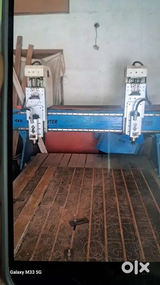 Cnc wood cutting machine