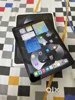 Apple IPad Air 64gb ( 5th Gen )