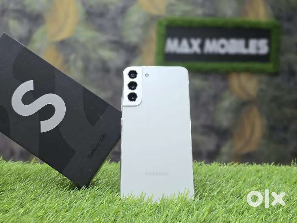 Galaxy S22+  8/256 (panthom white)