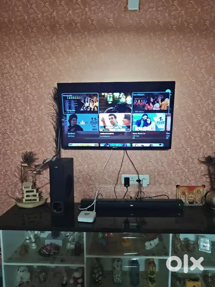 Kodak 43 inch tv and boat awante sound bar 80W party speaker