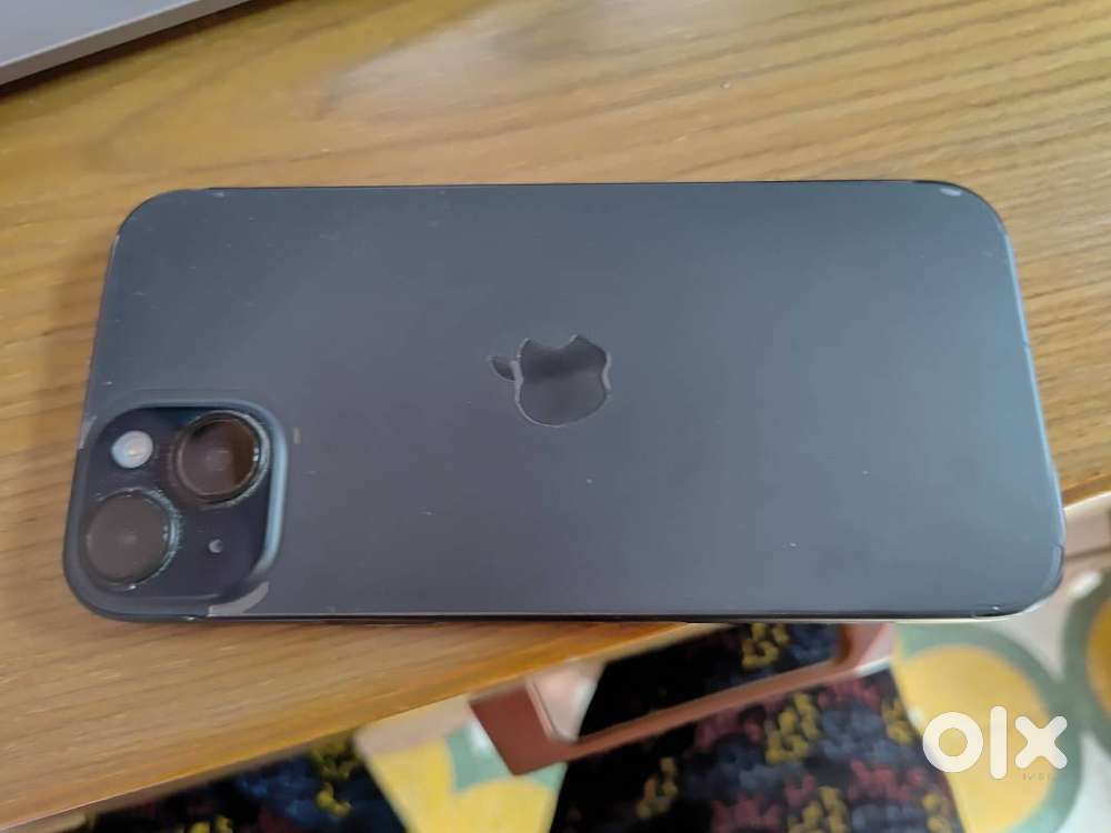 15 plus 256gb,age-1yr,battery health-92%