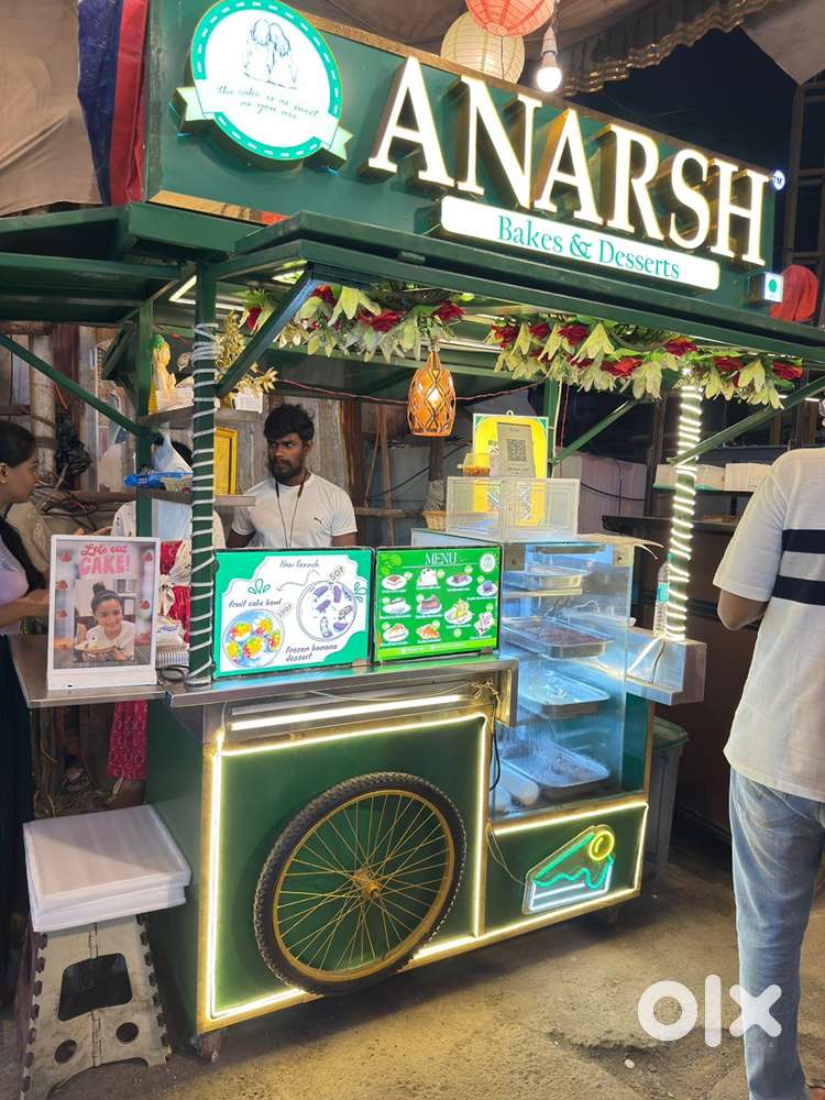 Baker for a cake shoo