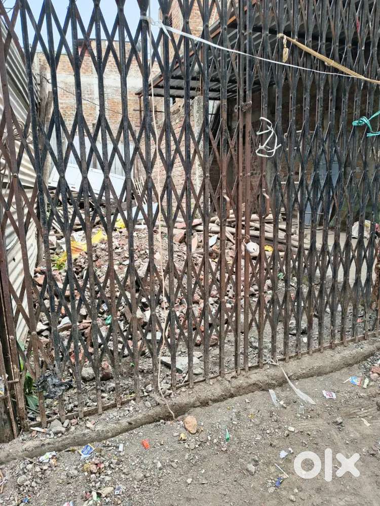 Channel Gate for Sale – Strong & Durable (Size: 10x8 ft)