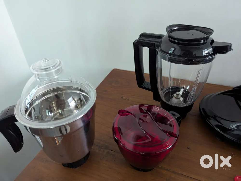 Butterfly Rapid Food Processor Mixer Grinder with 5 jars