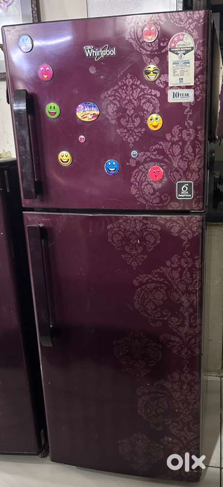 Whirlpool double door 220 litres refrigerator for sale