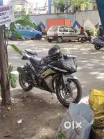 Yamaha R15 V2