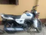 White colour splendor Plus Xtec for sale