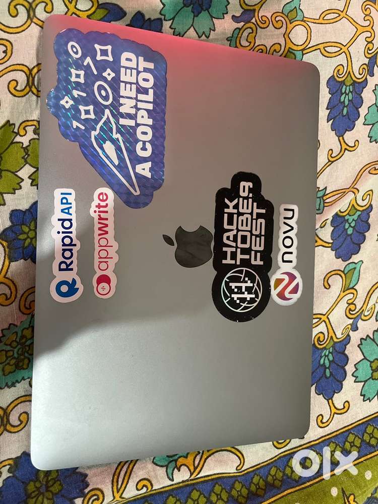 MacBook Air M1 (2020) – Like New, 8GB/256GB