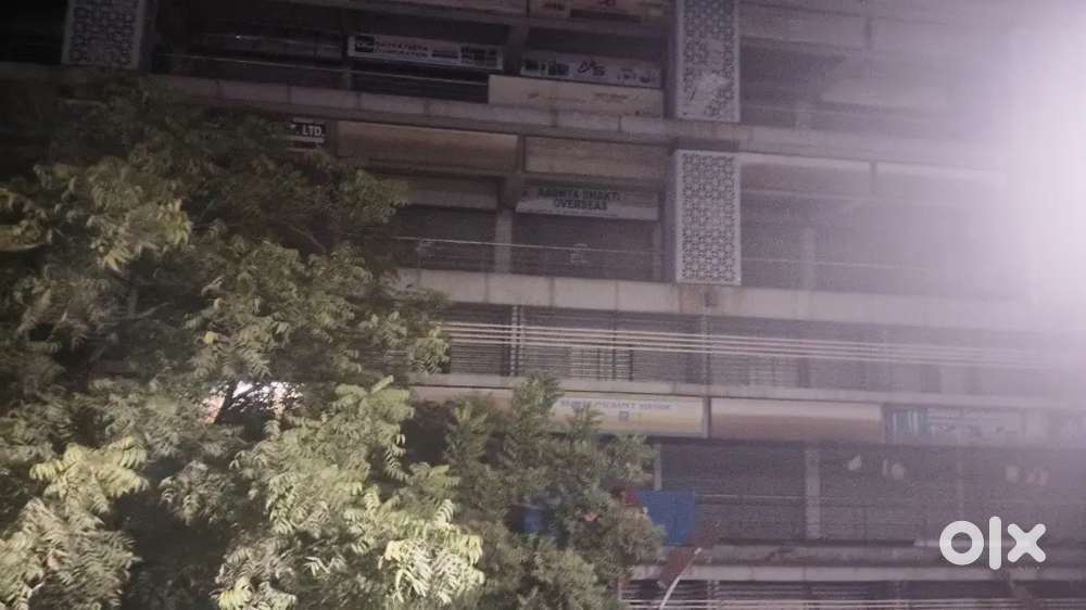 Prime location road touch second floor