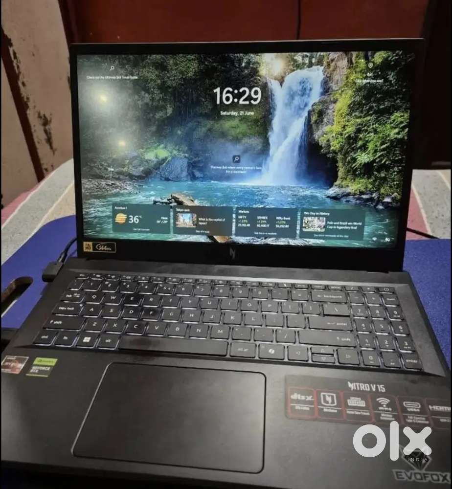 ACER NITRO V RYZEN 5 RTX3050 24GB RAM 512 SSD