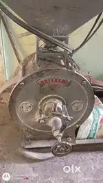 आटा चक्की 2021 मॉडल 18 की चक्की 7.5 मोटर