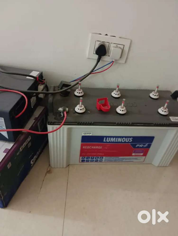Inverter with battery