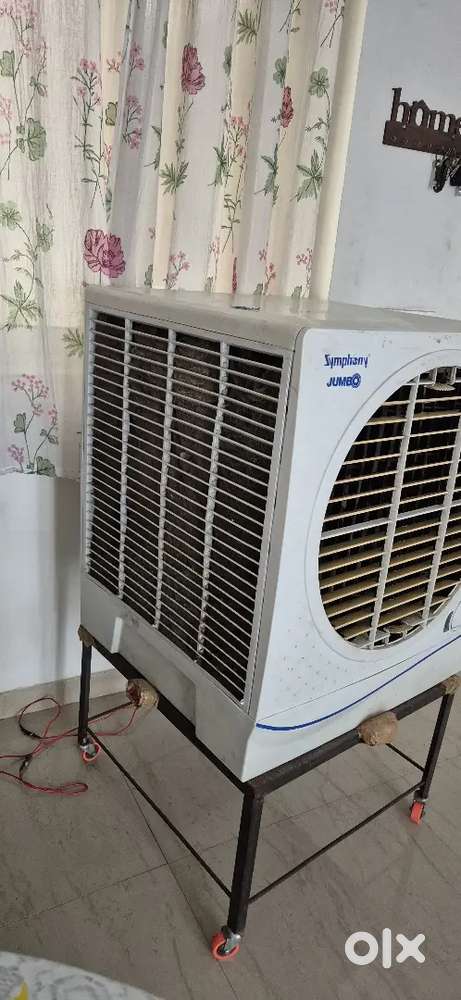 Symphony Jumbo Cooler with stand