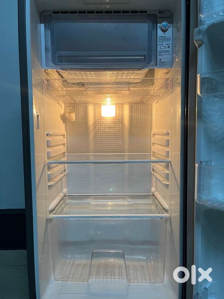 Fridge Mint condition Urgent sale