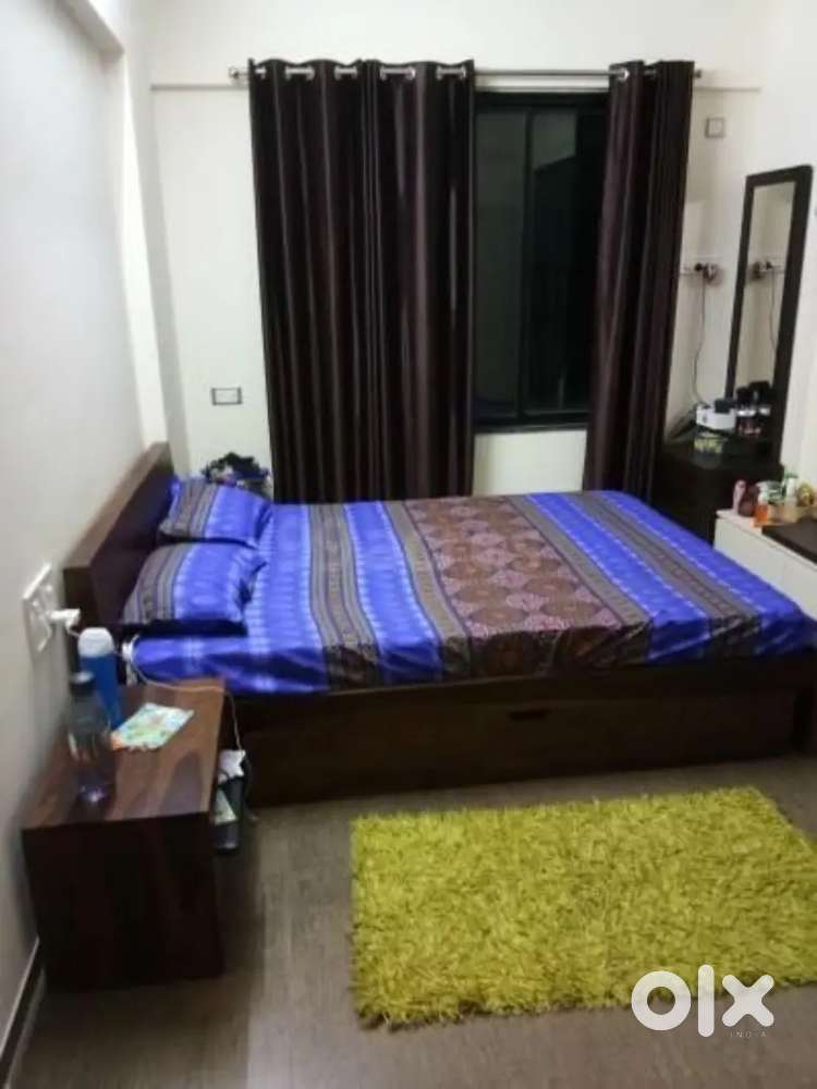 Room for women only, .