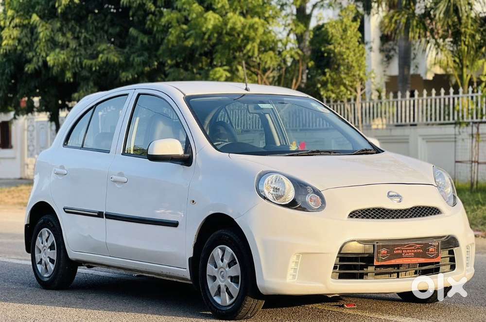 Nissan Micra XV D, 2015, Petrol