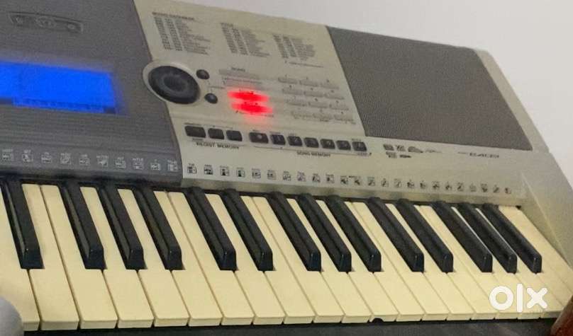 Yamaha Keyboard PSR for immediate sale. Price very well negotiable