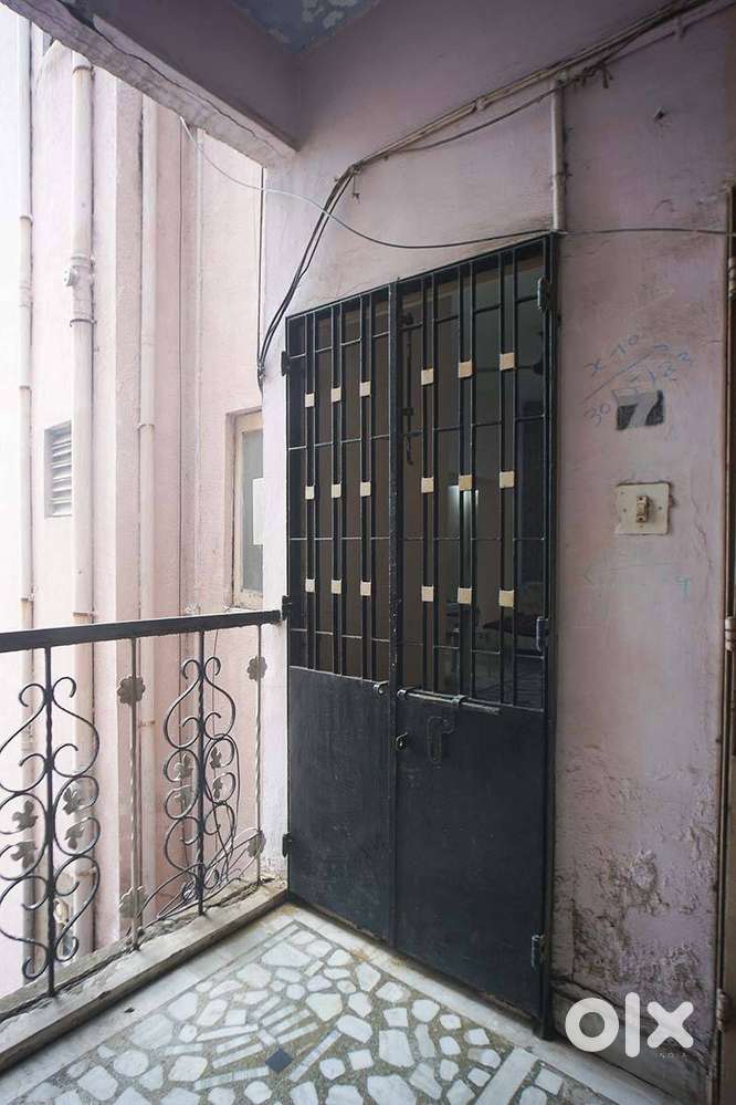 Yash 1	for sale in Maninagar East