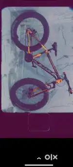 An orange and black color cycle