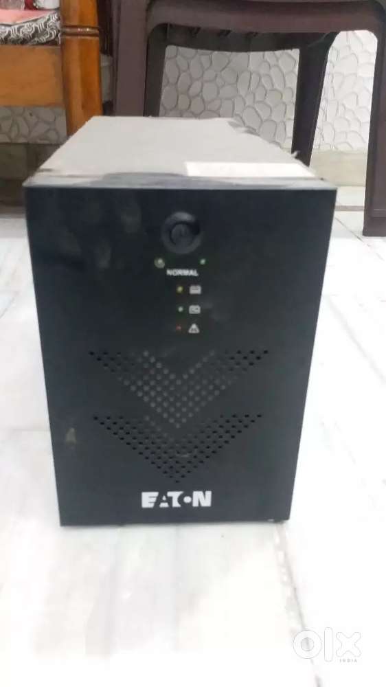 UPS double battery