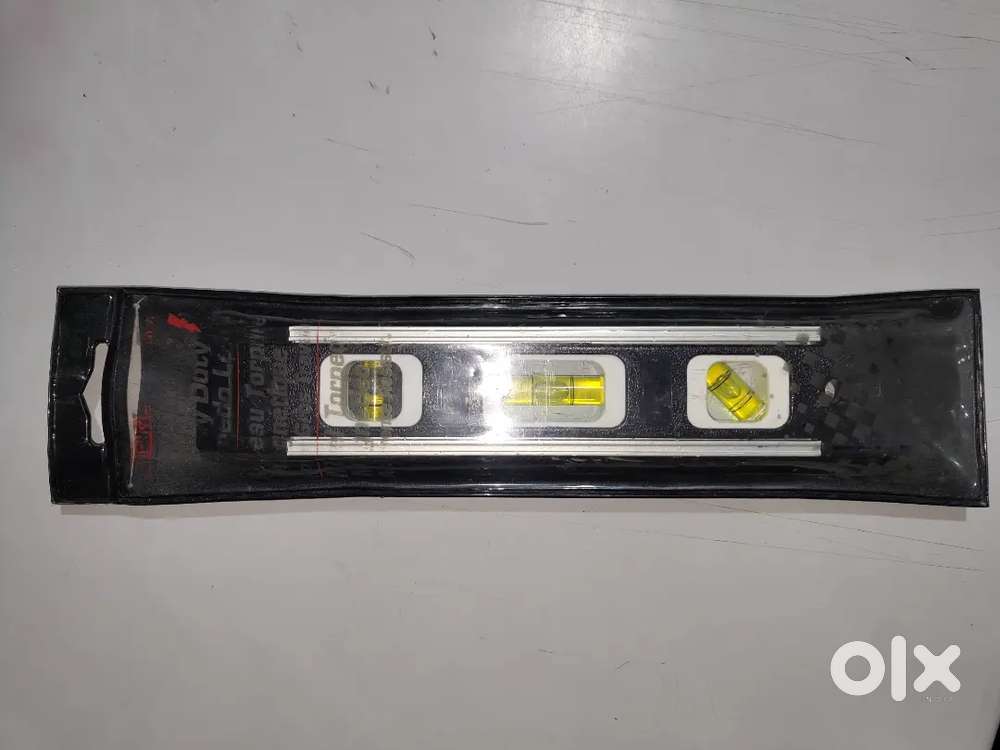 Empire 9 Inch Magnetic Spirit Level – Professional Measuring Tool