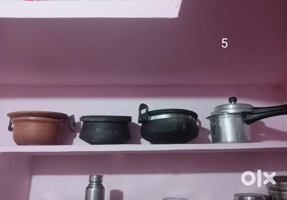 Cooking cooker newly n clay cook-wares n sale all