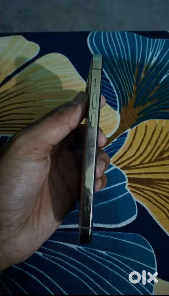 Iphone 12 pro battery health 79 upar wala speaker dala ga bss