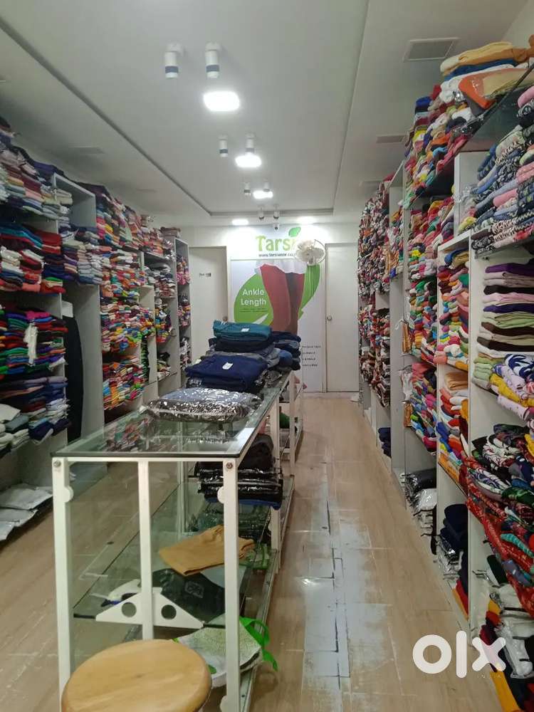 Garment cloth sales person