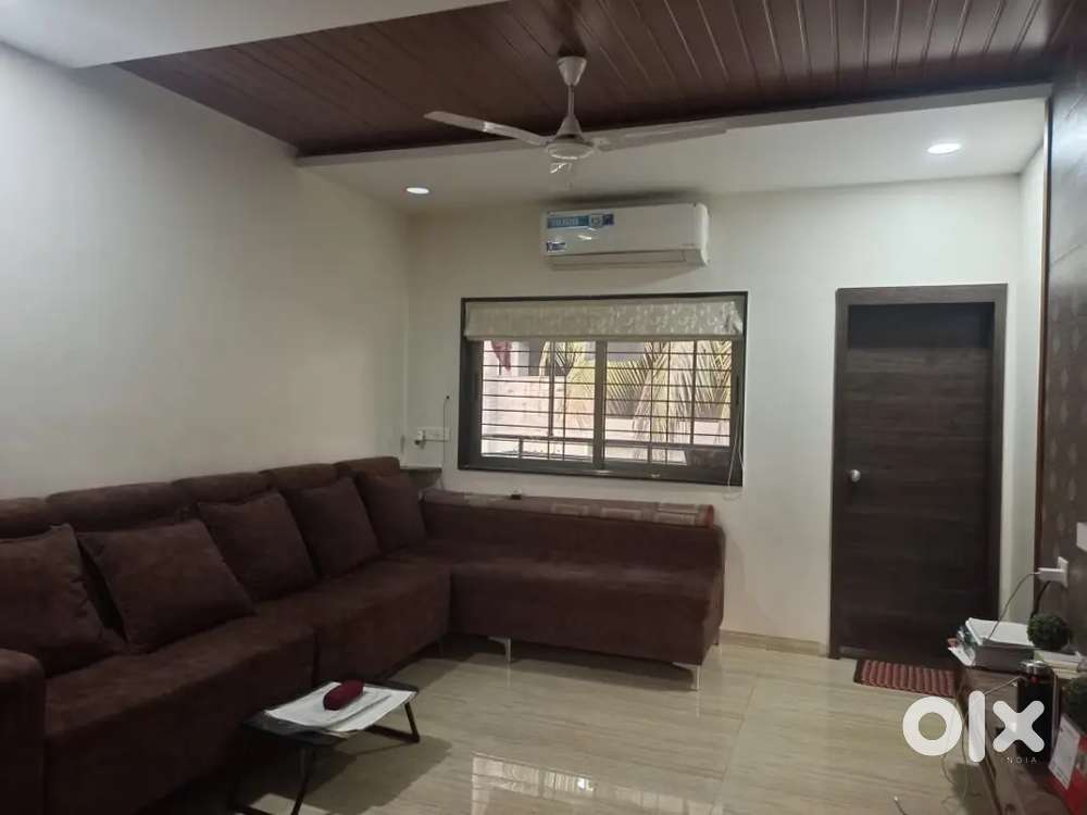 1 vacancy for female roommate