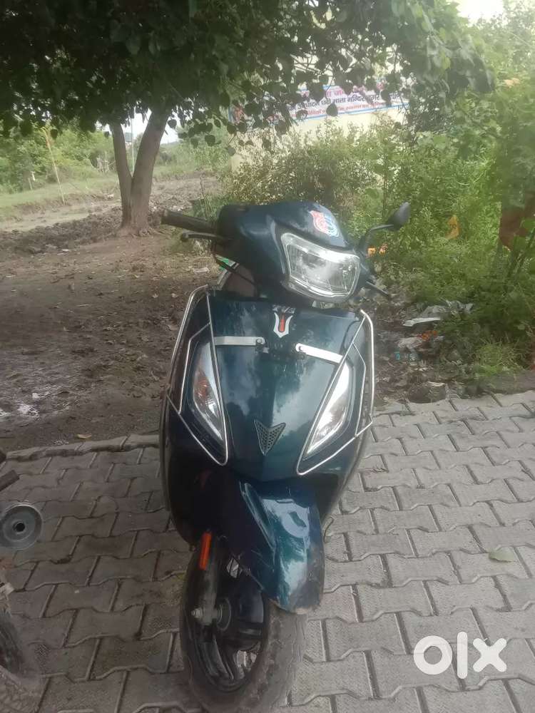 Jupiter zx a fresh condition scooter
