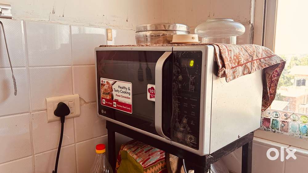 LG Microwave Oven