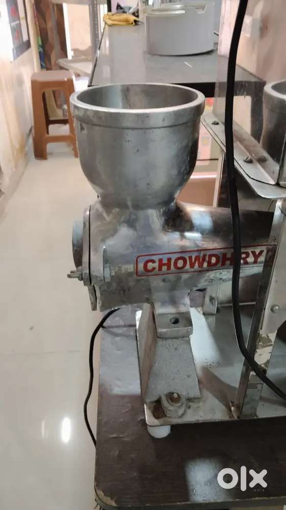 Juicer / Commercial Crusher / Pulverizer Machine – Good Condition